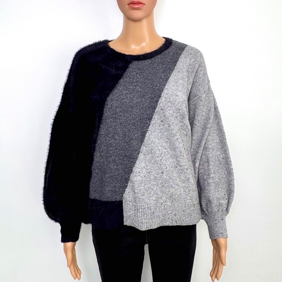 VINCE CAMUTO Fuzzy Eyelash Knit Colourblock Sweater, Black Grey Women's Size M - Picture 2 of 10